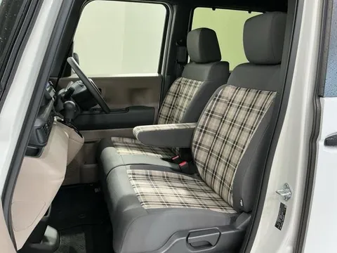 Honda N-BOX Joy