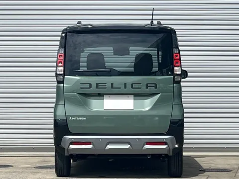 Mitsubishi Delica Mini