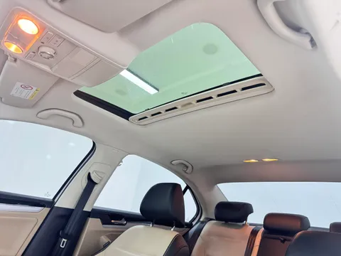 Volkswagen Sagitar