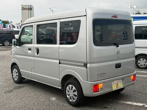 Nissan Clipper