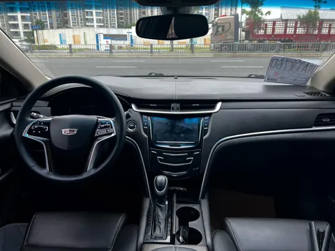 Cadillac XTS
