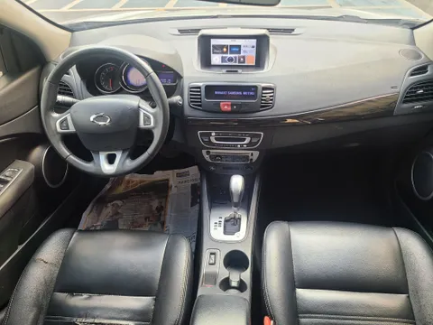 Renault SM3