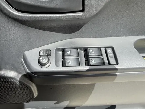 Toyota Pixis Mega