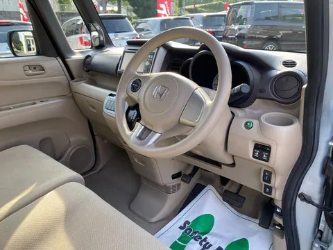 Honda N-BOX Plus