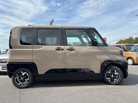 Mitsubishi Delica Mini