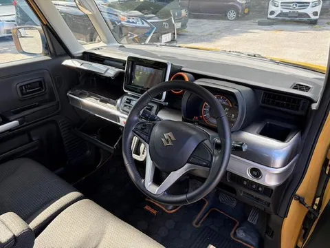 Suzuki Spacia Gear