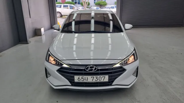 Hyundai Elantra (Avante)