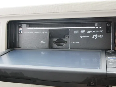 Daihatsu Mira Tocot