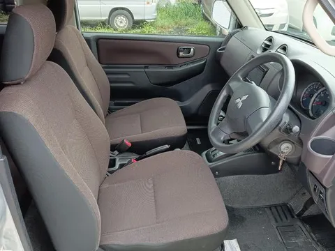 Mitsubishi Pajero Mini