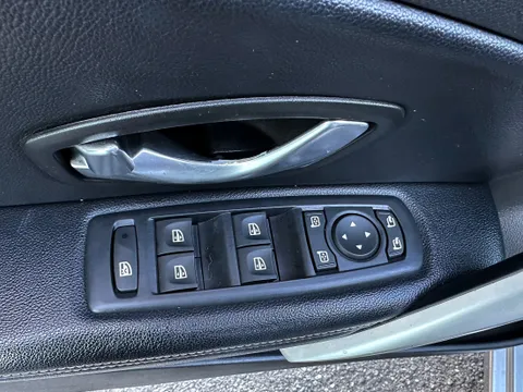 Renault SM3