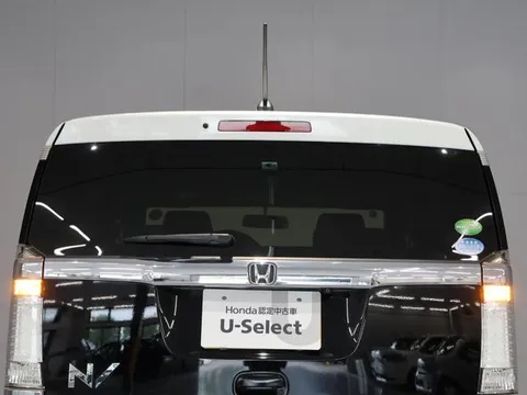 Honda N-BOX Slash