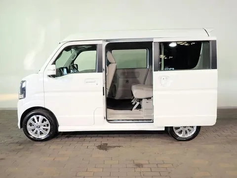 Nissan Clipper Rio