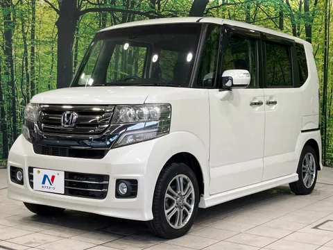 Honda N-BOX Custom