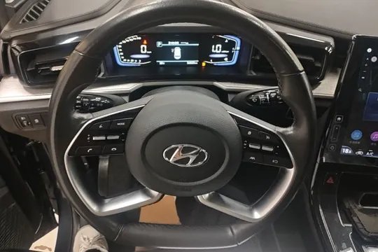 Hyundai Custo