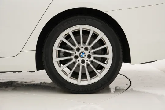 BMW BMW