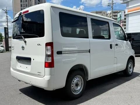Toyota TownAce Van