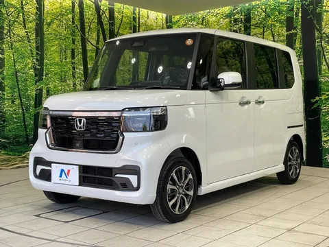 Honda N-BOX Custom