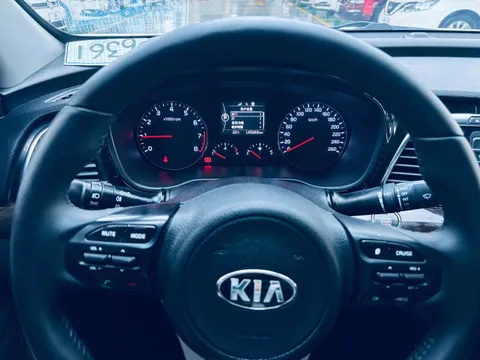 Kia K4