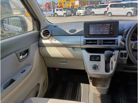 Toyota Pixis Joy