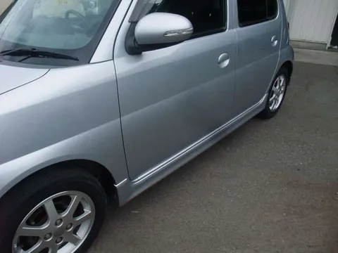 Daihatsu Esse