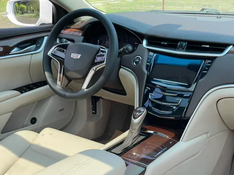 Cadillac XTS