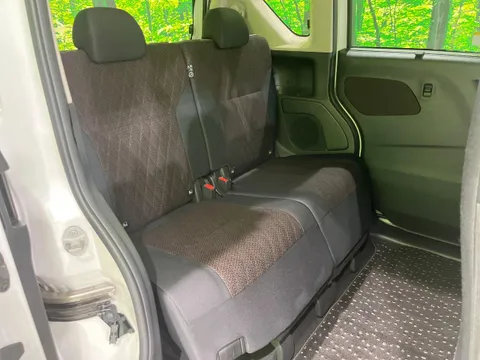 Mitsubishi eK X Space
