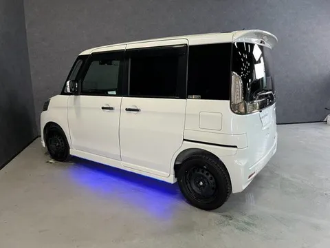 Suzuki Spacia Custom