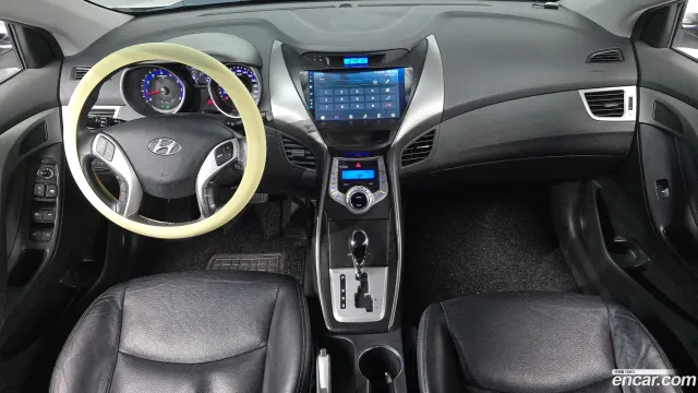 Hyundai Elantra (Avante)