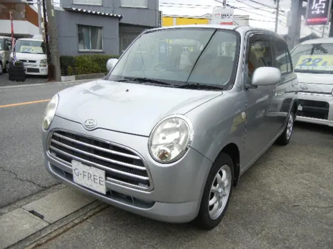 Daihatsu Mira Gino