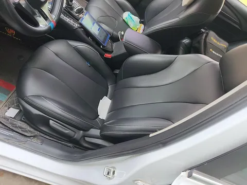 Roewe i5