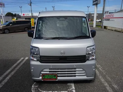 Nissan Clipper Van