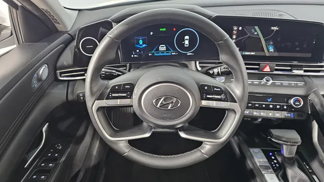 Hyundai Elantra (Avante)