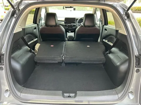 Nissan Note Aura