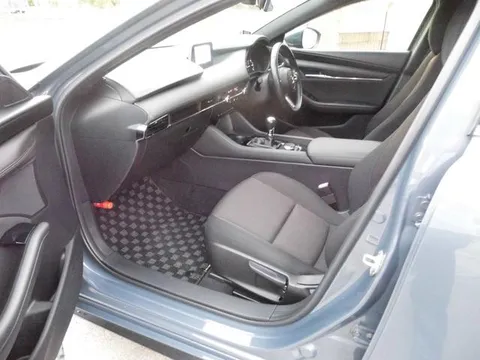 Mazda MAZDA3 Fastback