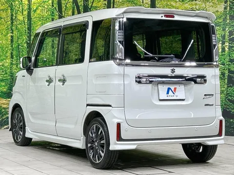 Suzuki Spacia Custom