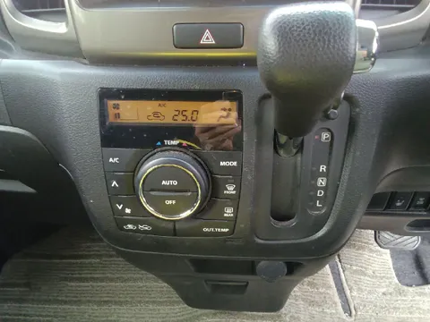 Suzuki Spacia Custom Z