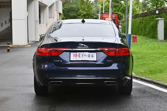 Jaguar XFL