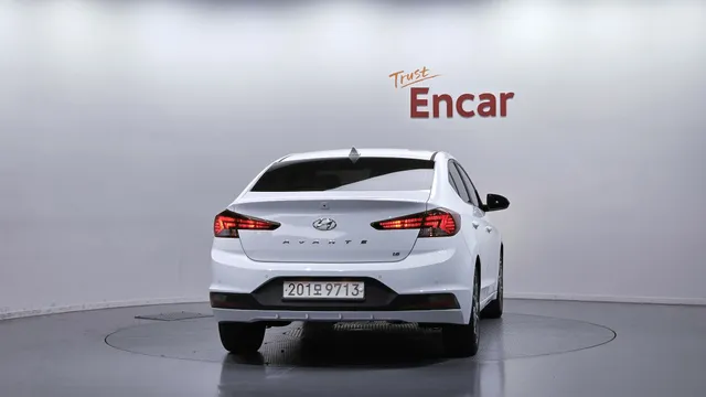 Hyundai Elantra (Avante)