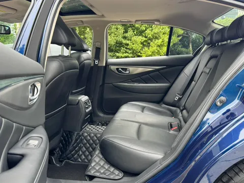 Infiniti Q50L
