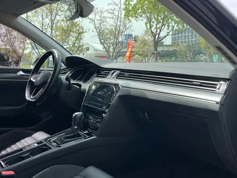 Volkswagen Magotan
