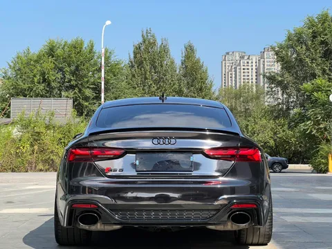 Audi RS5