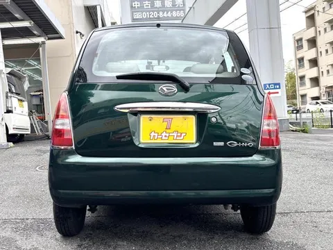 Daihatsu Mira Gino