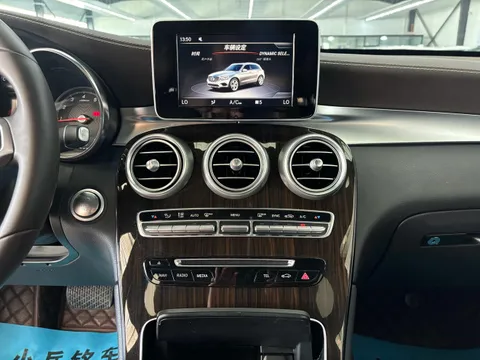 Mercedes-Benz Mercedes-Benz GLC