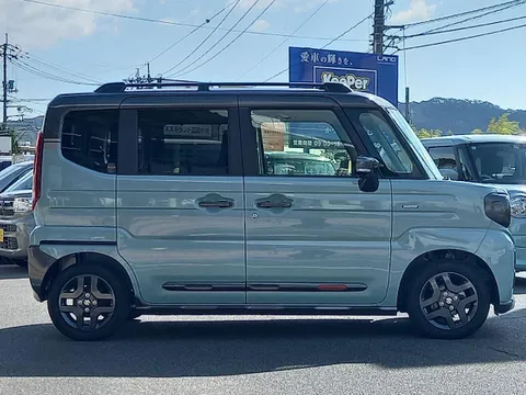 Suzuki Spacia Gear