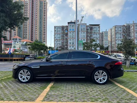 Jaguar XFL