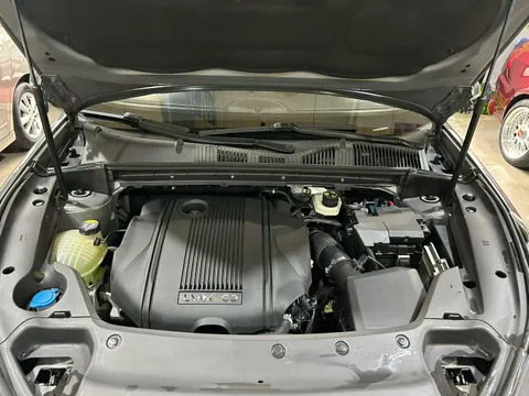Lynk & Co 02