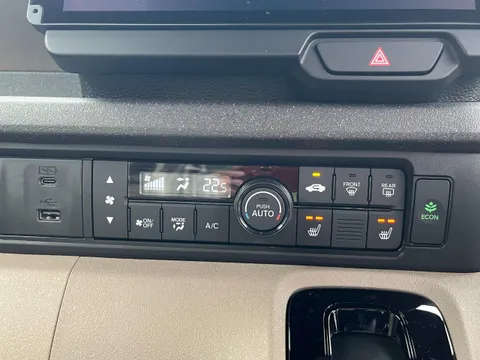Honda N-BOX Joy