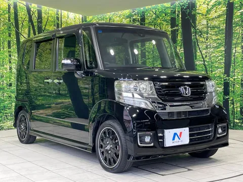 Honda N-BOX Custom