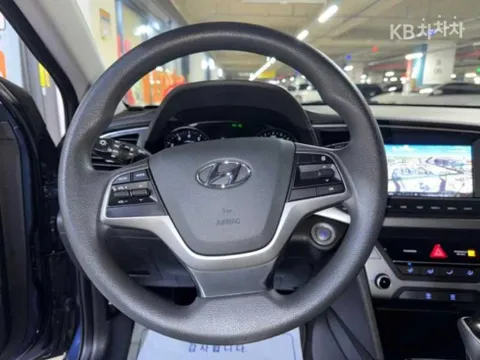 Hyundai Elantra (Avante)