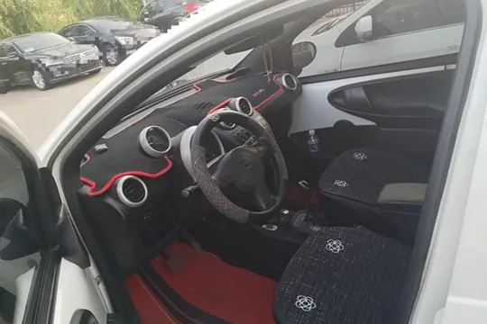 BYD F0
